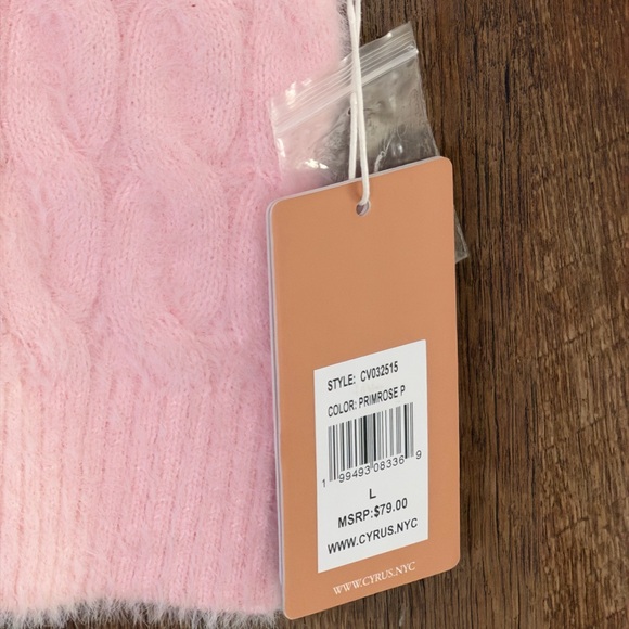 Cyrus ULTRA Soft Pink Cable Knit Sweater size L NWT - Picture 7 of 11